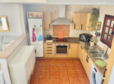 Просторный таунхаус с 2 спальнями и панорамным видом в Михас