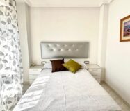 Апартаменты в Торревьехе 60 кв.м с террасой у моря