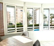 Апартаменты в Торревьехе 60 кв.м с террасой у моря