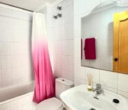 Апартаменты в Торревьехе 60 кв.м с террасой у моря