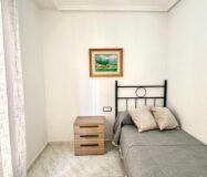 Апартаменты в Торревьехе 60 кв.м с террасой у моря