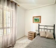 Апартаменты в Торревьехе 60 кв.м с террасой у моря