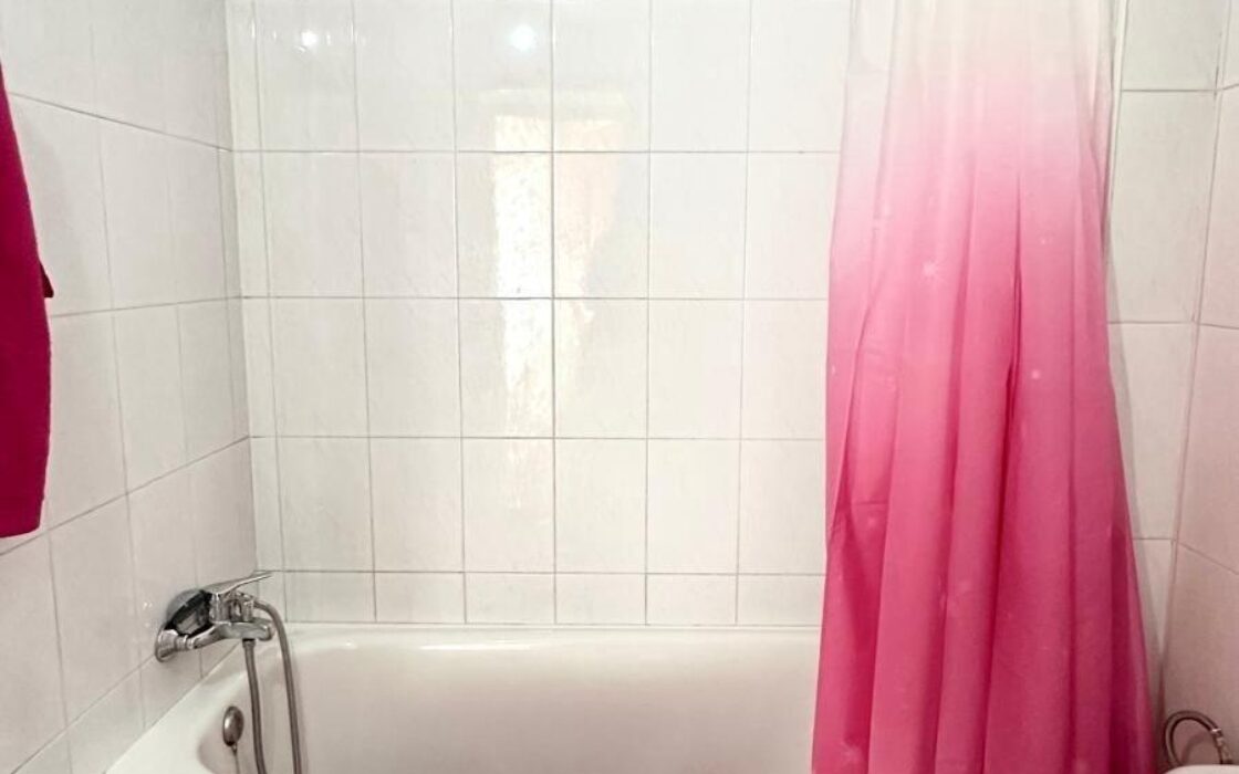 Апартаменты в Торревьехе 60 кв.м с террасой у моря