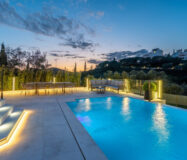 Отдельная вилла в Марбелье с террасой 496 кв.м