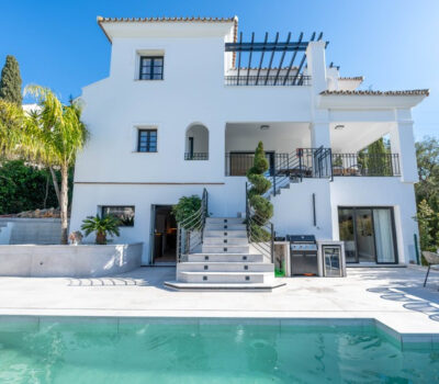 Окрема вілла в Марбельї з терасою 496 кв.м