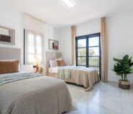 Отдельная вилла в Марбелье с террасой 496 кв.м