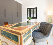 Отдельная вилла в Марбелье с террасой 496 кв.м