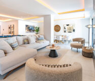 Отдельная вилла в Марбелье с террасой 496 кв.м