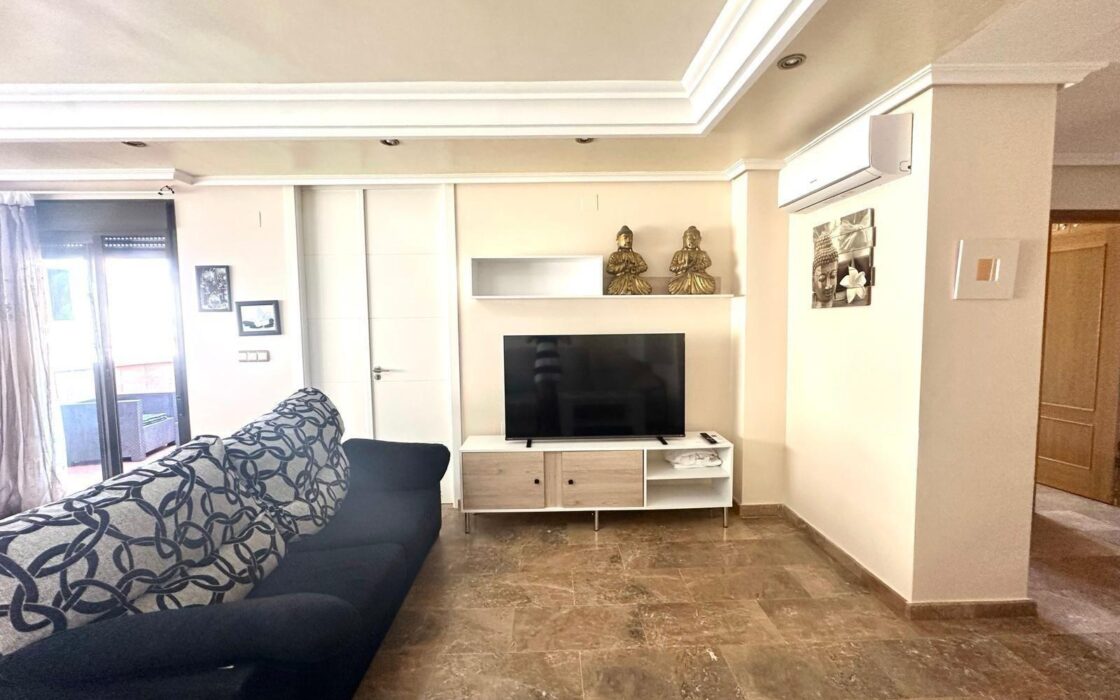 Апартаменти 130 кв.м в Торрев’єсі 450 м від моря