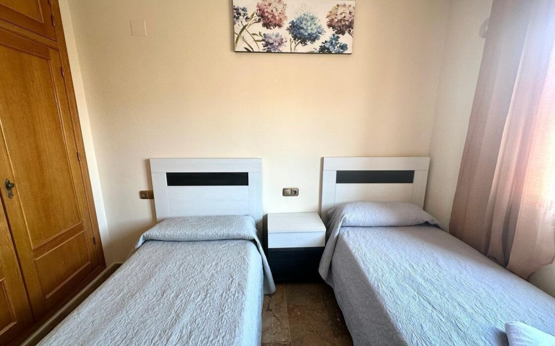 Апартаменти 130 кв.м в Торрев’єсі 450 м від моря