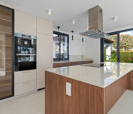 Окрема вілла в Ельвірії 181 кв.м з терасою біля моря