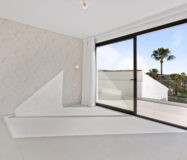 Окрема вілла в Ельвірії 181 кв.м з терасою біля моря