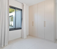 Окрема вілла в Ельвірії 181 кв.м з терасою біля моря