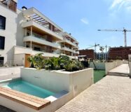 Апартаменты 80 кв.м в Аликанте с террасой у моря