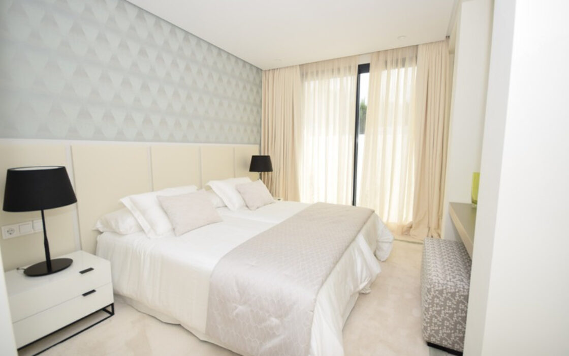 Отдельная вилла в Новой Андалусии 370 кв.м с террасой