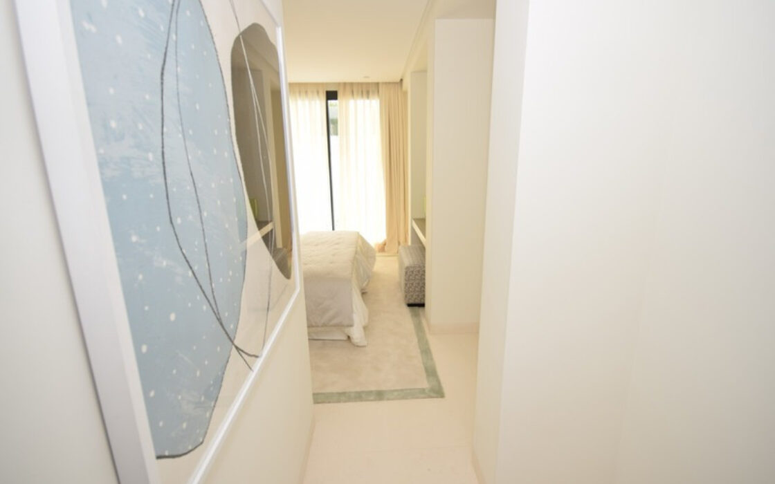 Отдельная вилла в Новой Андалусии 370 кв.м с террасой