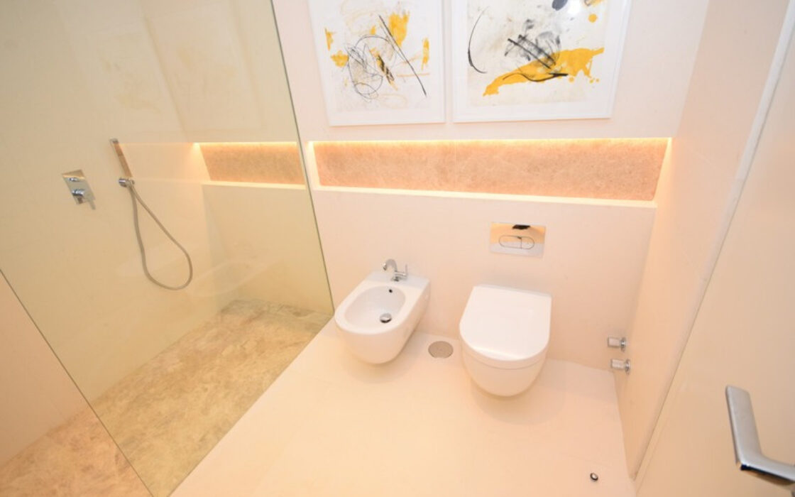 Отдельная вилла в Новой Андалусии 370 кв.м с террасой