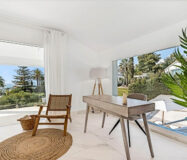 Отдельная вилла в Марбелье 302 кв.м с террасой у моря