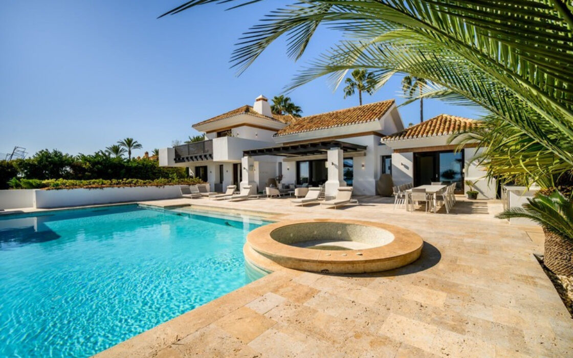 Вілла в Лос-Фламінго, 660 кв.м, з терасою та меблями