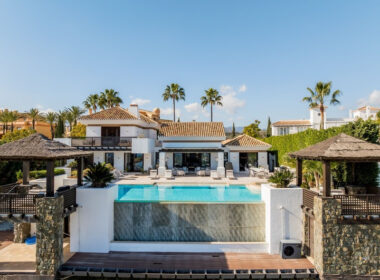 Вілла в Лос-Фламінго, 660 кв.м, з терасою та меблями