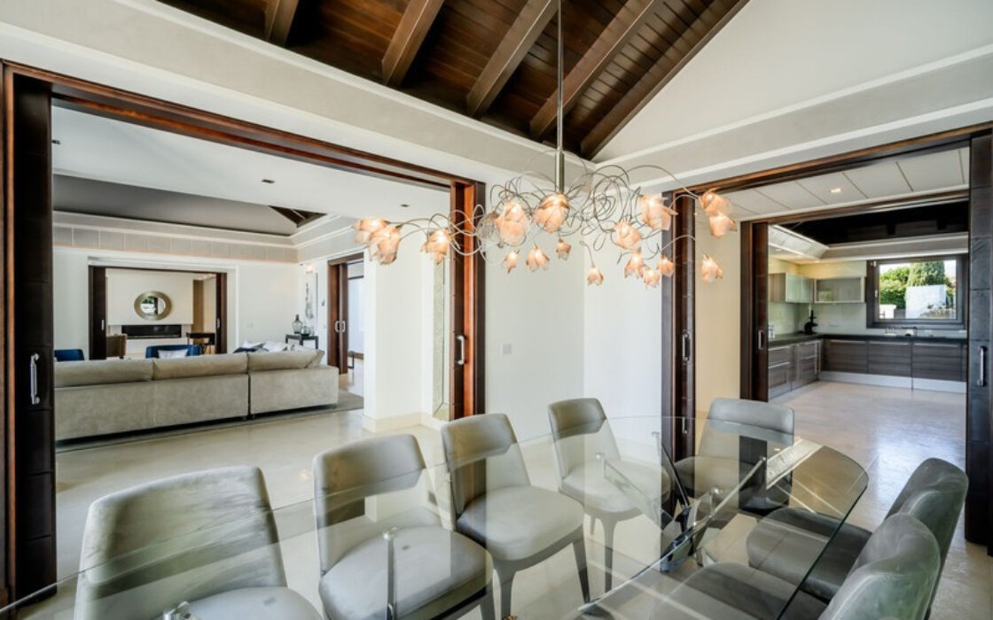 Вілла в Лос-Фламінго, 660 кв.м, з терасою та меблями