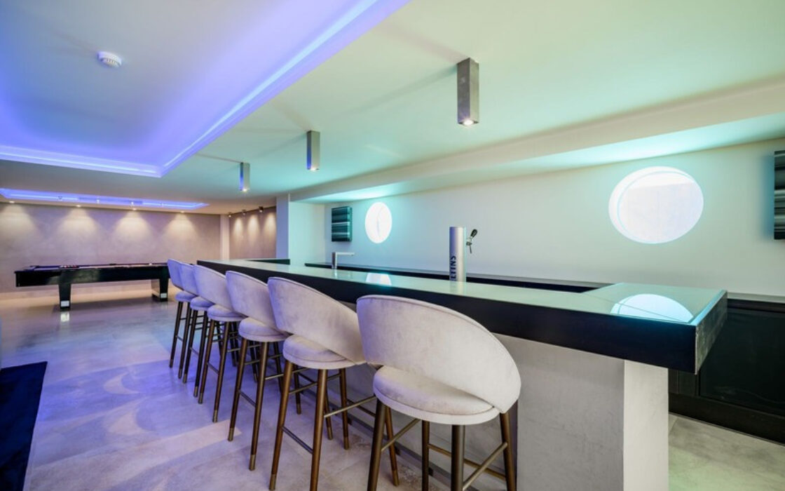 Вілла в Лос-Фламінго, 660 кв.м, з терасою та меблями