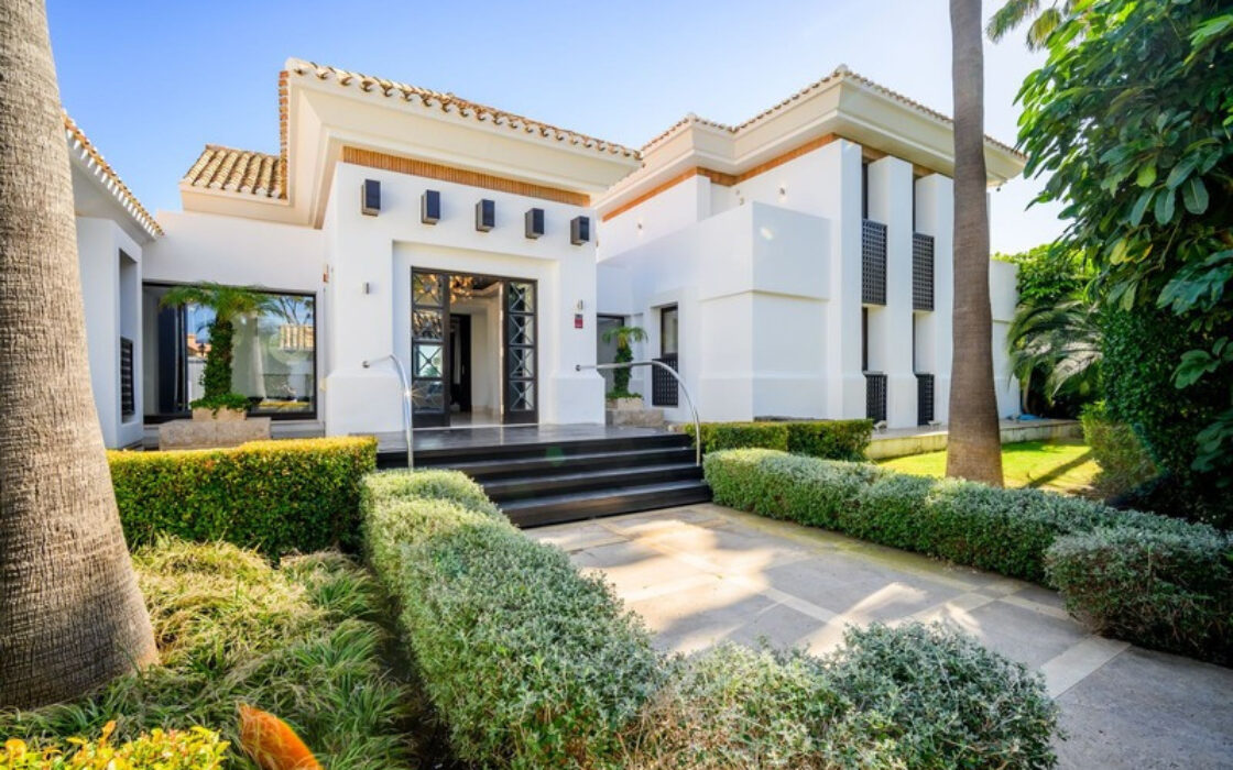 Вілла в Лос-Фламінго, 660 кв.м, з терасою та меблями