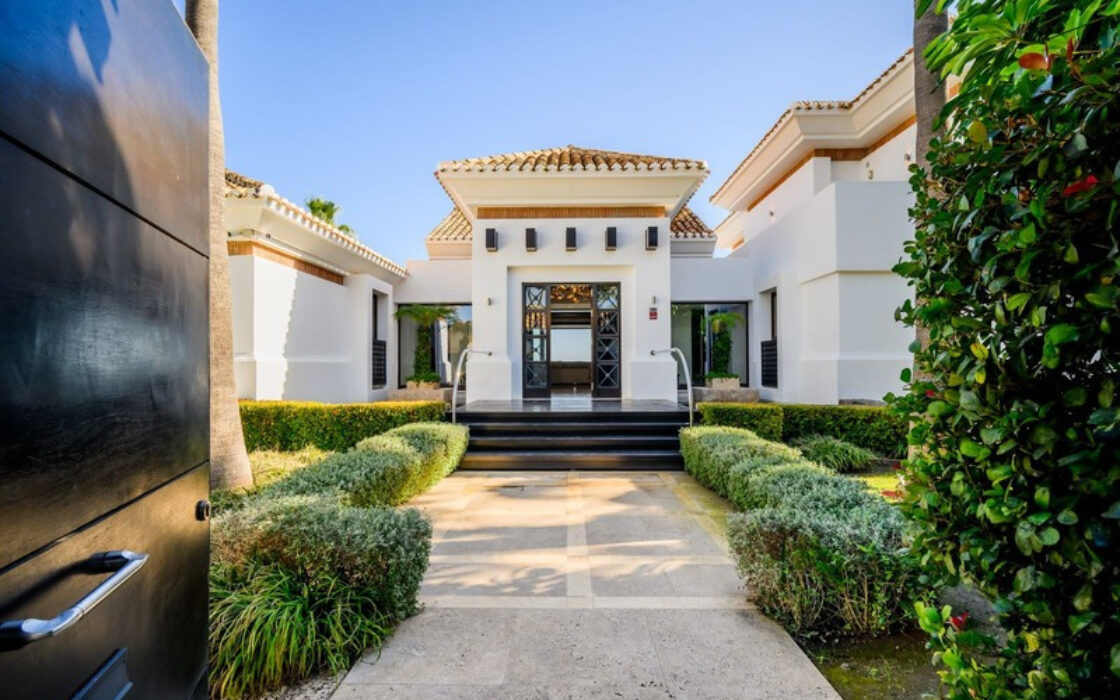 Вілла в Лос-Фламінго, 660 кв.м, з терасою та меблями