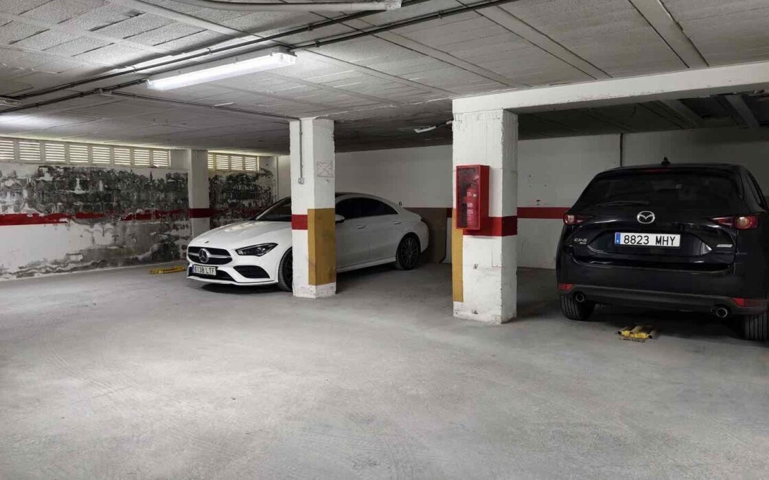 Квартира у моря с бассейном и гаражом 60 кв.м Коста Бланка