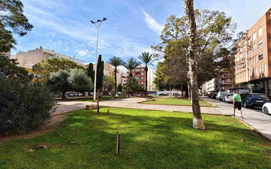 Апартаменты в Торревьехе 79 кв.м с террасой у моря