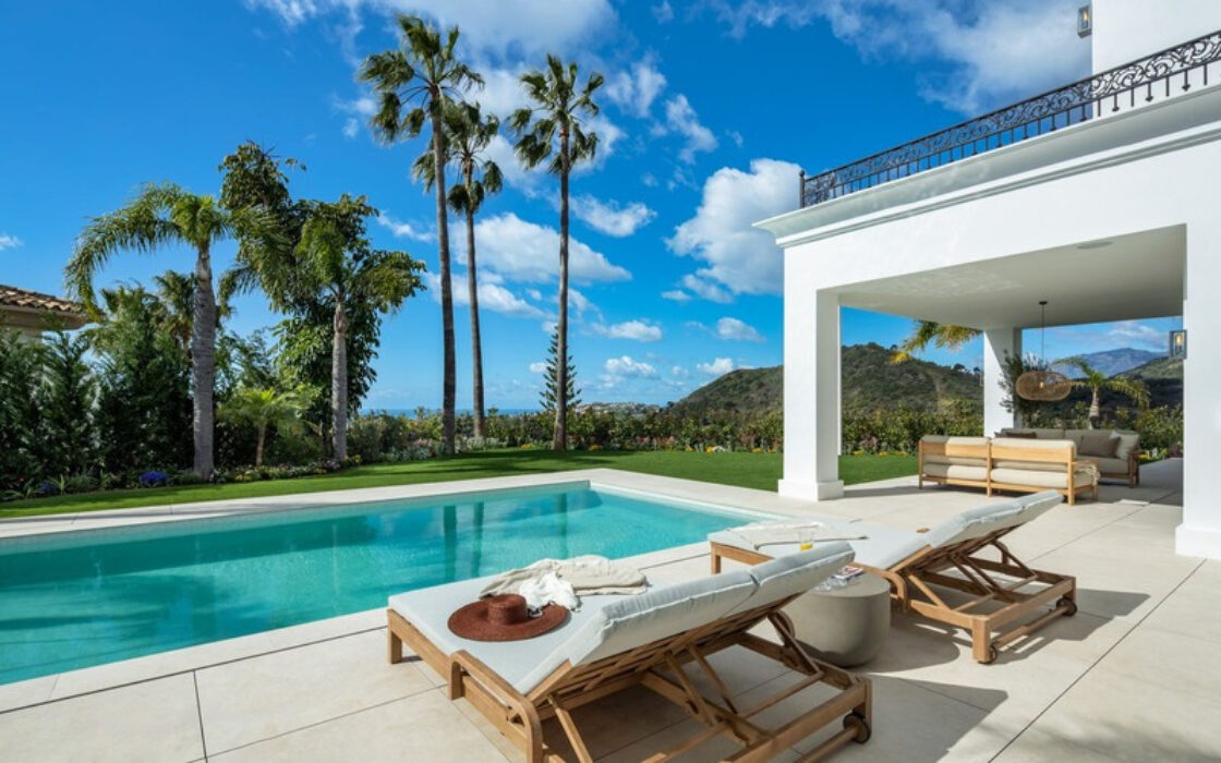 Отдельная вилла в Лос-Аркеросе с террасой, 522 кв.м.