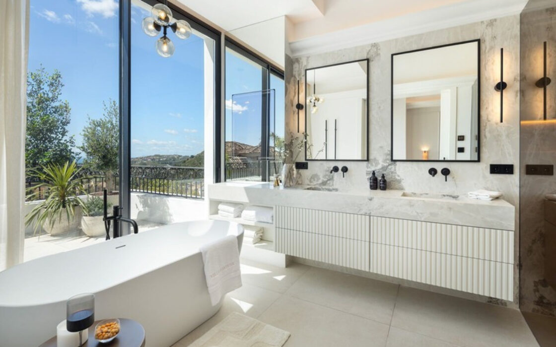 Отдельная вилла в Лос-Аркеросе с террасой, 522 кв.м.