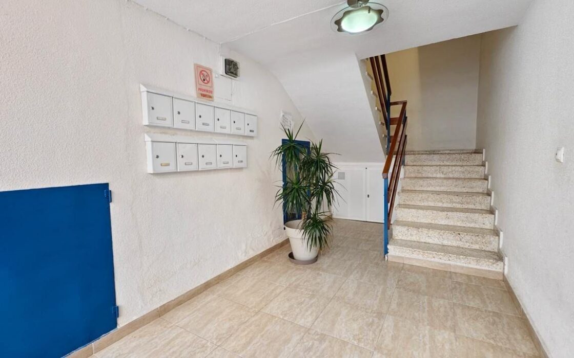 Трикімнатні апартаменти біля пляжу в Торрев’єсі 108 кв.м.