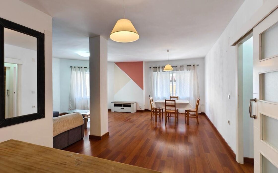 Трикімнатні апартаменти біля пляжу в Торрев’єсі 108 кв.м.