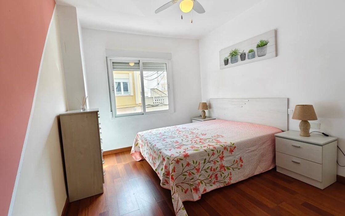 Трикімнатні апартаменти біля пляжу в Торрев’єсі 108 кв.м.