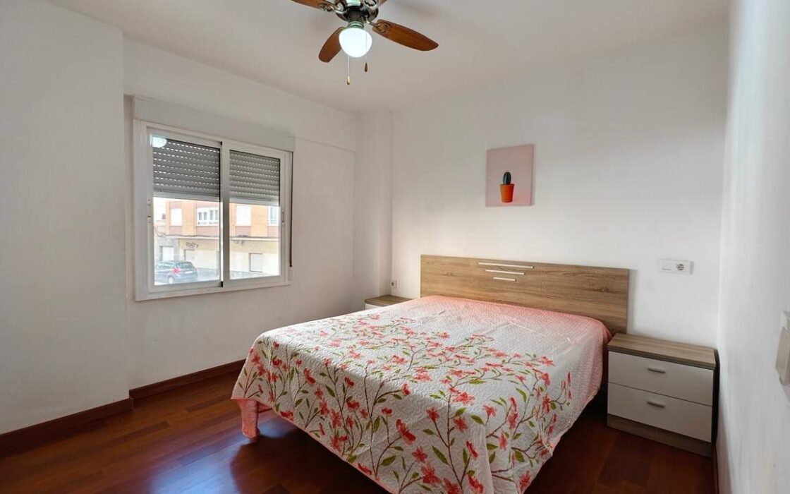 Трикімнатні апартаменти біля пляжу в Торрев’єсі 108 кв.м.