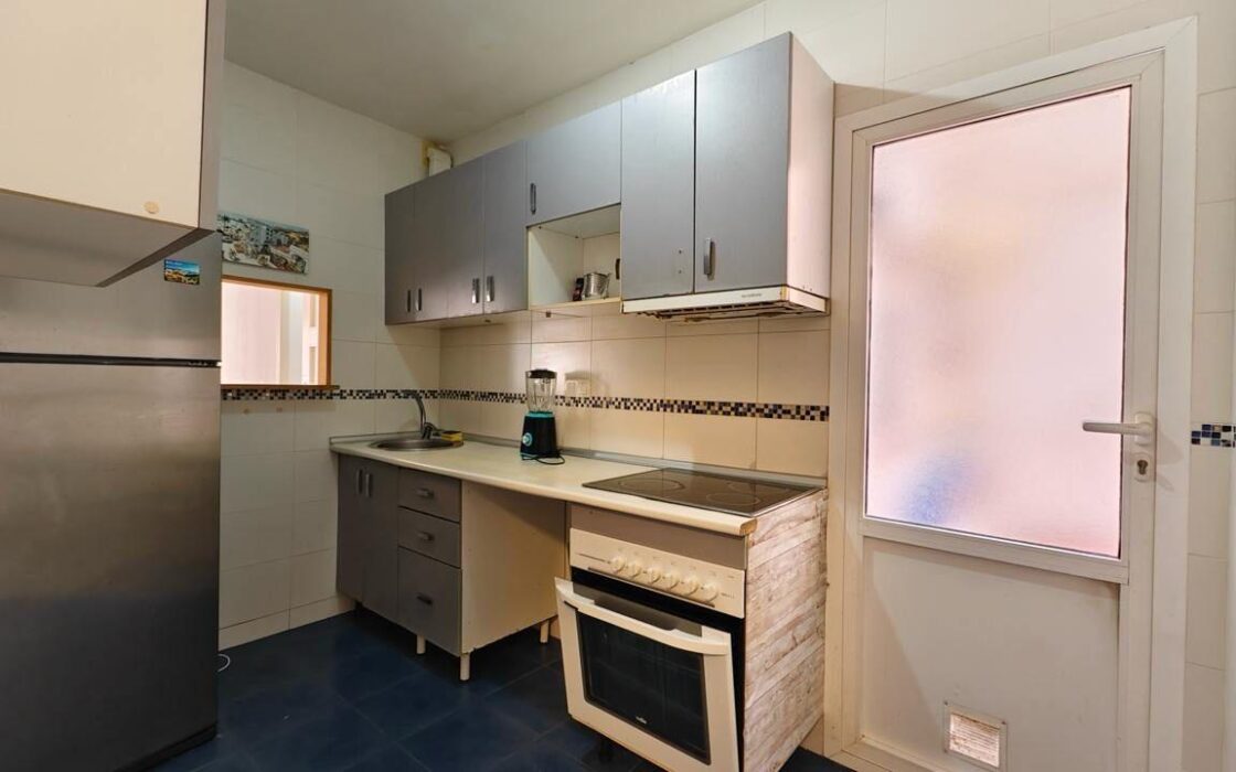 Трикімнатні апартаменти біля пляжу в Торрев’єсі 108 кв.м.