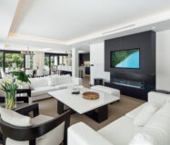 Вілла в Nueva Andalucía 490 кв.м з терасою та меблями