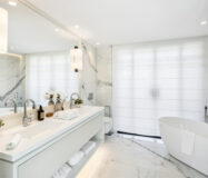 Вілла в Nueva Andalucía 490 кв.м з терасою та меблями