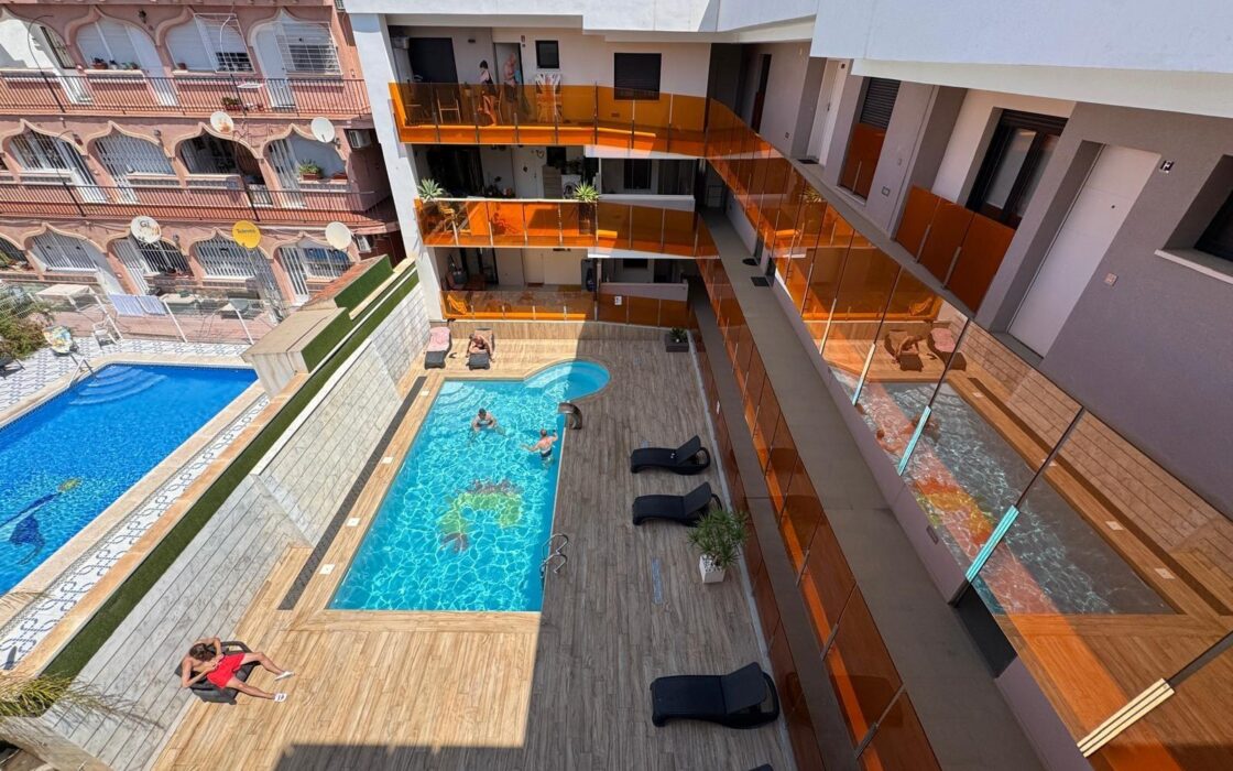 Просторные апартаменты 158 кв.м у моря в комплексе Alegriya 1