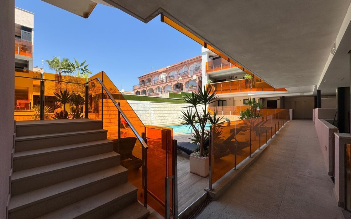 Просторные апартаменты 158 кв.м у моря в комплексе Alegriya 1