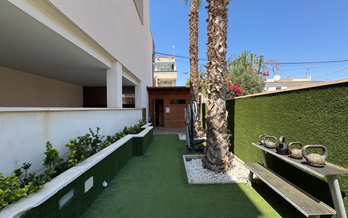 Просторные апартаменты 158 кв.м у моря в комплексе Alegriya 1