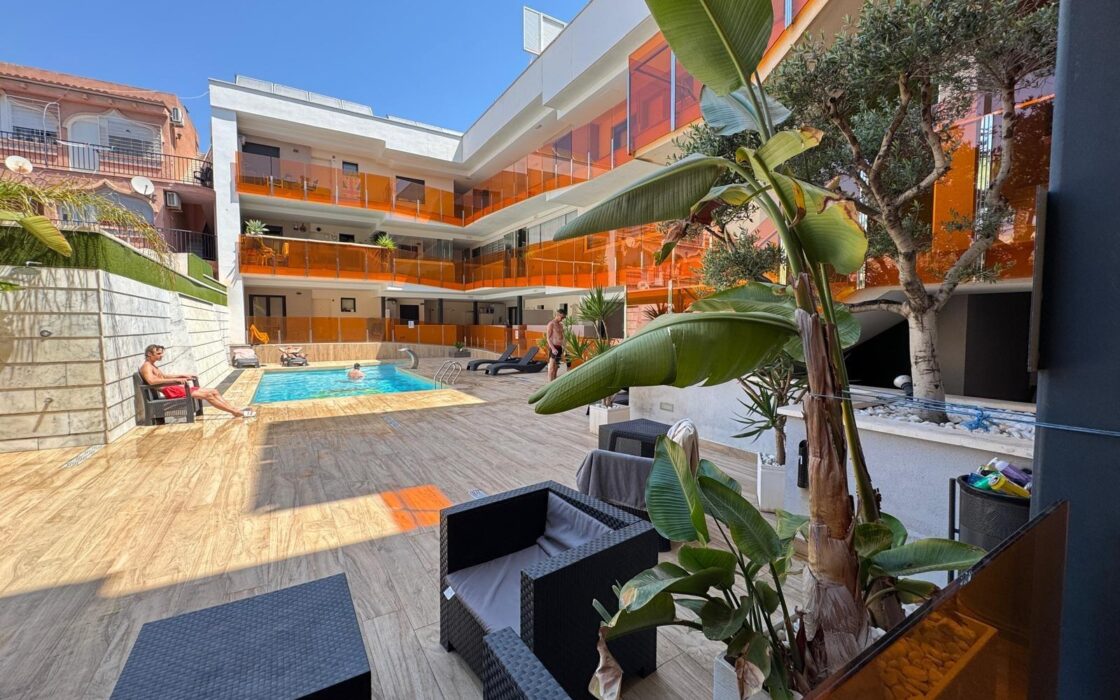 Просторные апартаменты 158 кв.м у моря в комплексе Alegriya 1