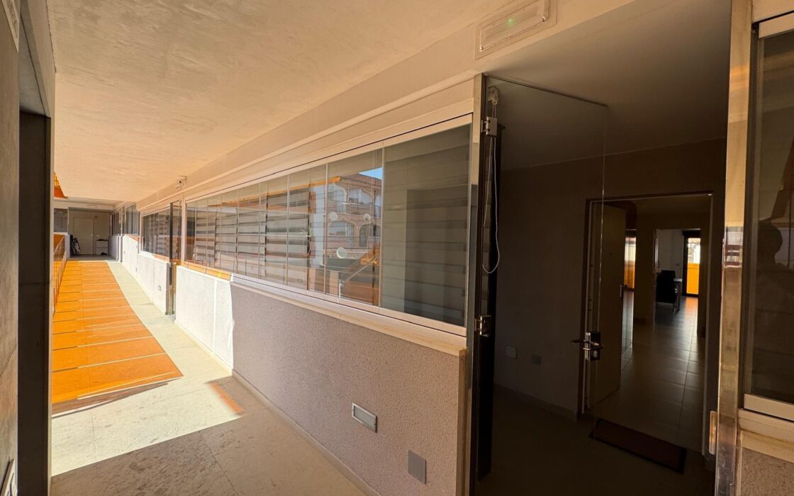 Просторные апартаменты 158 кв.м у моря в комплексе Alegriya 1