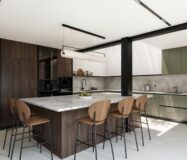 Будинок 457 кв.м з терасою та басейном в Аліканте