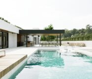 Будинок 457 кв.м з терасою та басейном в Аліканте