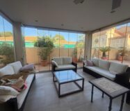 Будинок в Оріуела Коста 179 кв.м з балконом біля моря