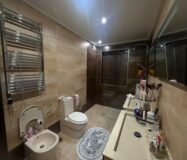 Будинок в Оріуела Коста 179 кв.м з балконом біля моря