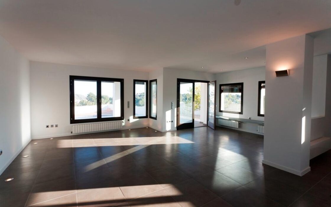 Вілла з панорамним видом на море в Морайрі 283 кв.м