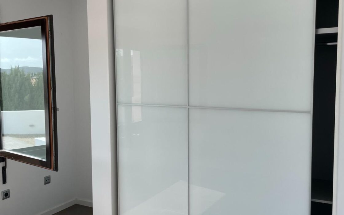 Вілла з панорамним видом на море в Морайрі 283 кв.м